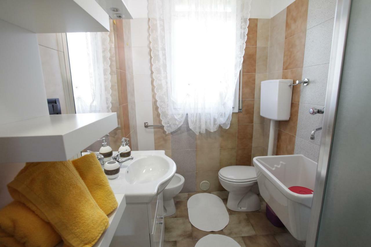 Casa Vacanze Antonia โบโลญญา ภายนอก รูปภาพ