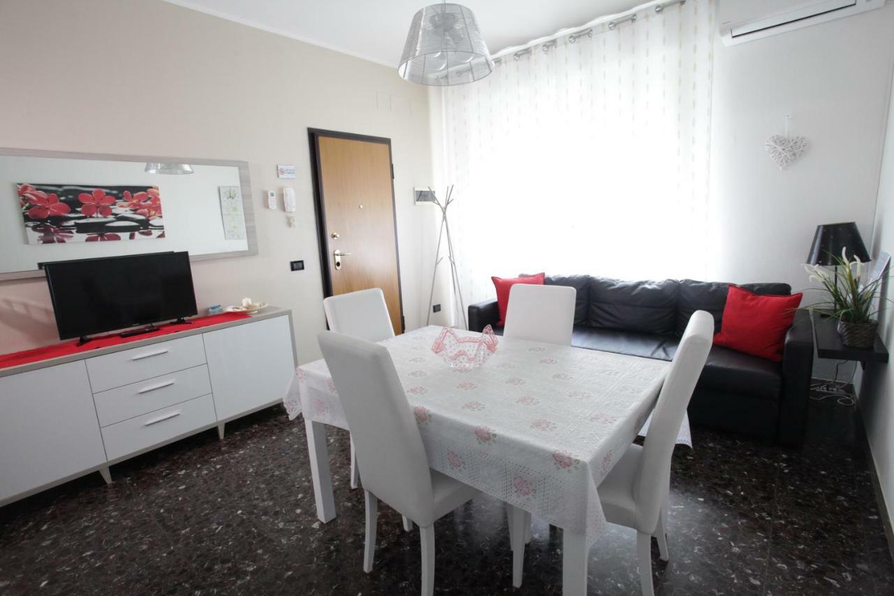 Casa Vacanze Antonia โบโลญญา ภายนอก รูปภาพ