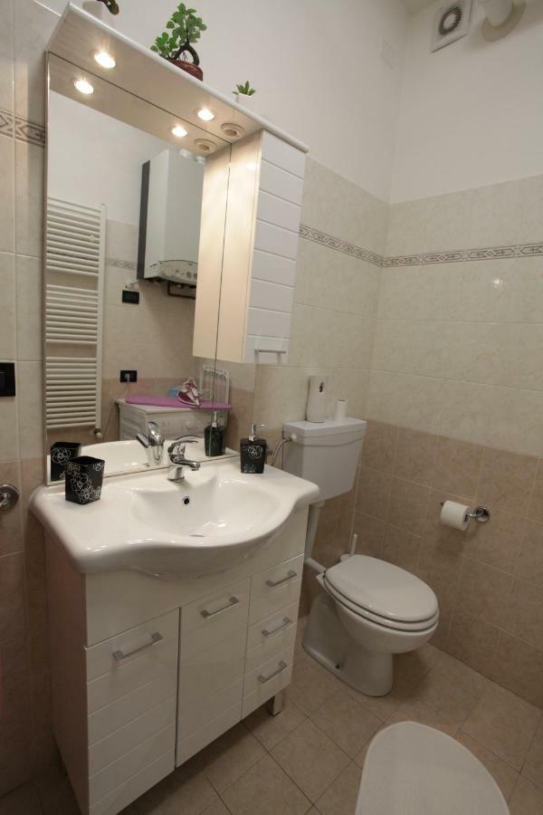Casa Vacanze Antonia โบโลญญา ภายนอก รูปภาพ