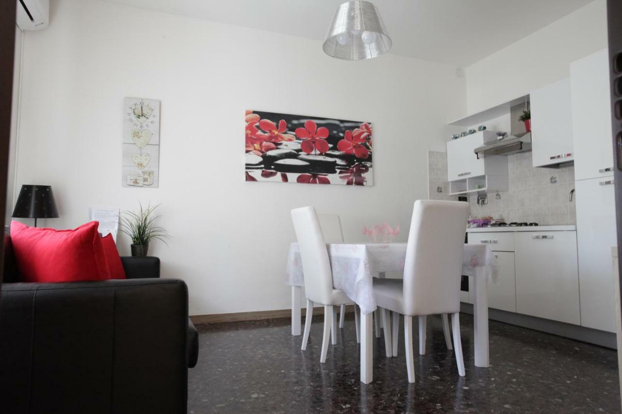 Casa Vacanze Antonia โบโลญญา ภายนอก รูปภาพ